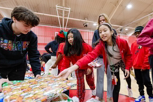 students donating presents