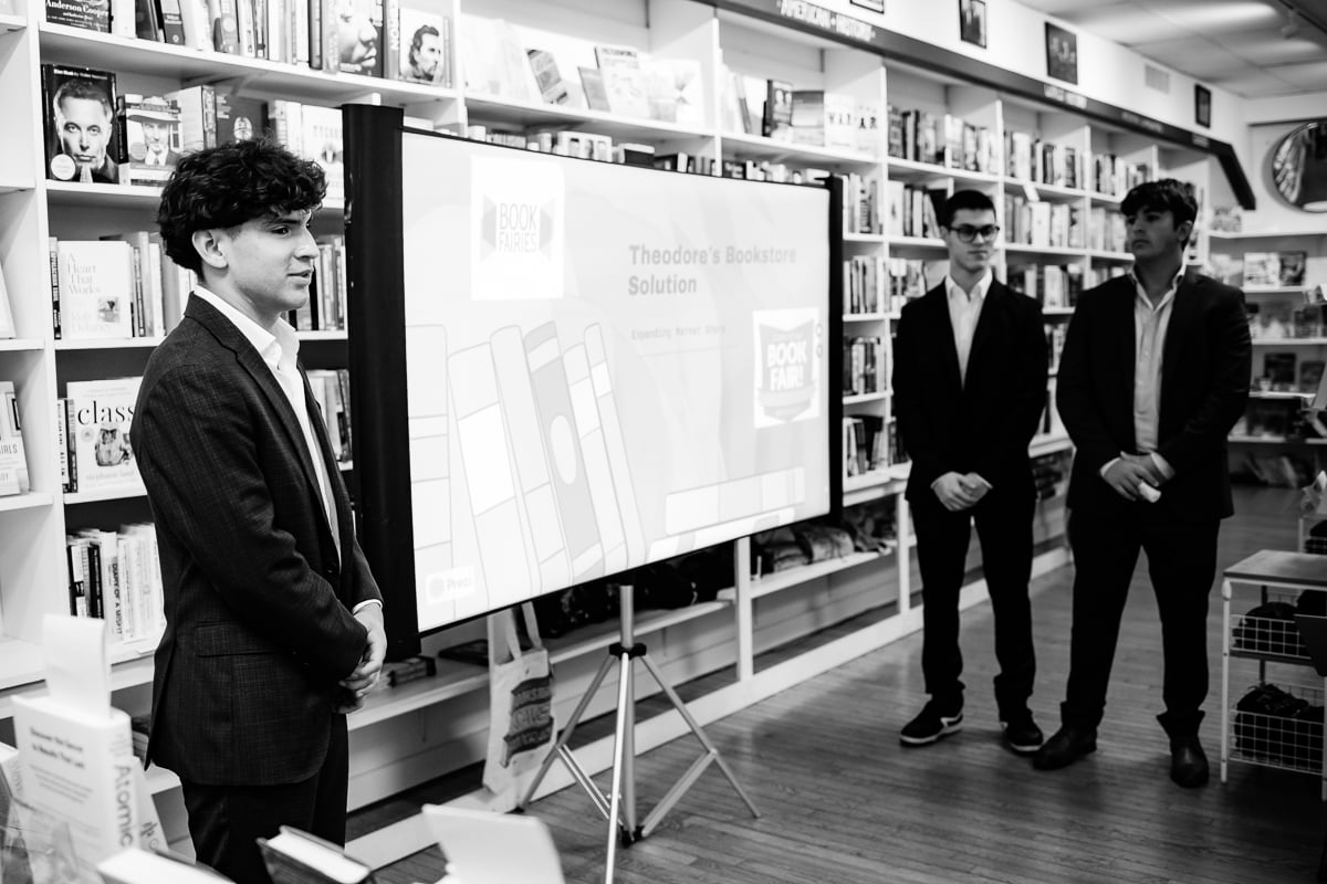Entre 1 Presentation at Theodore’s Books-15