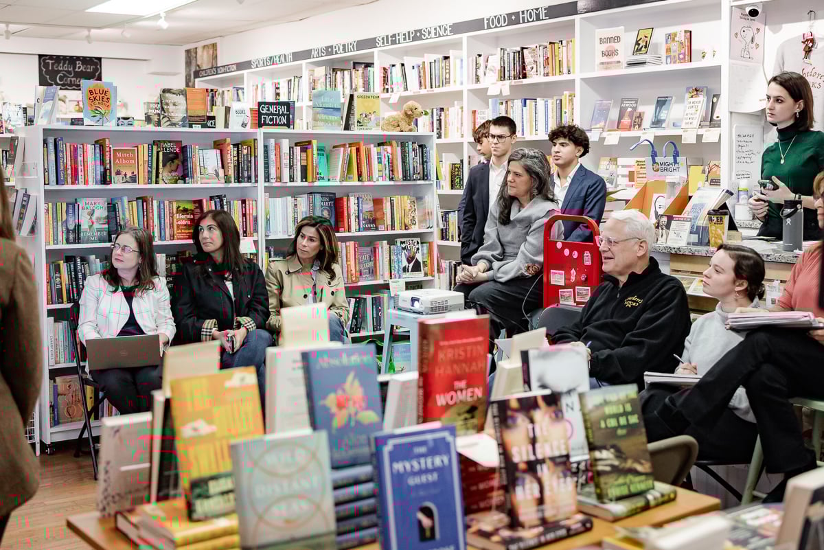 Entre 1 Presentation at Theodore’s Books-2