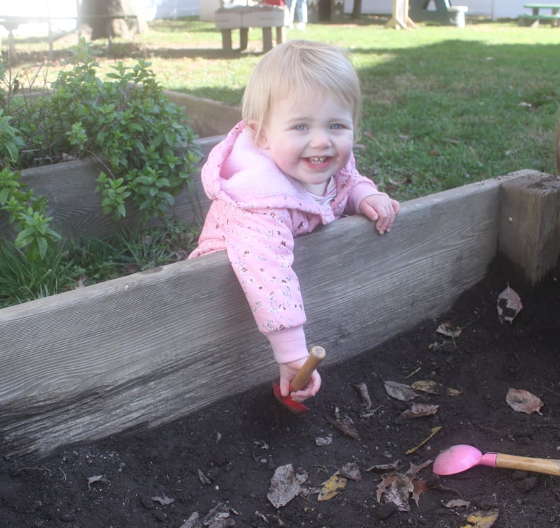 little-friends-gardening