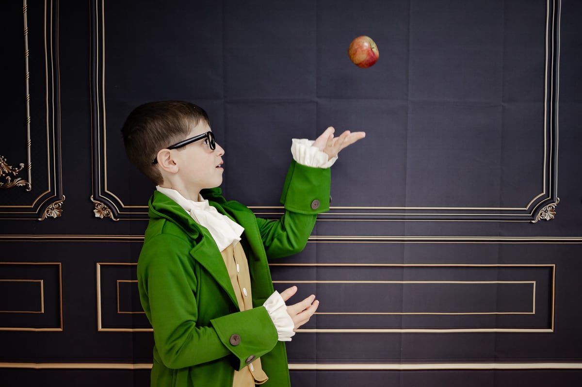 LS Wax Museum 4th grade Jess D-34
