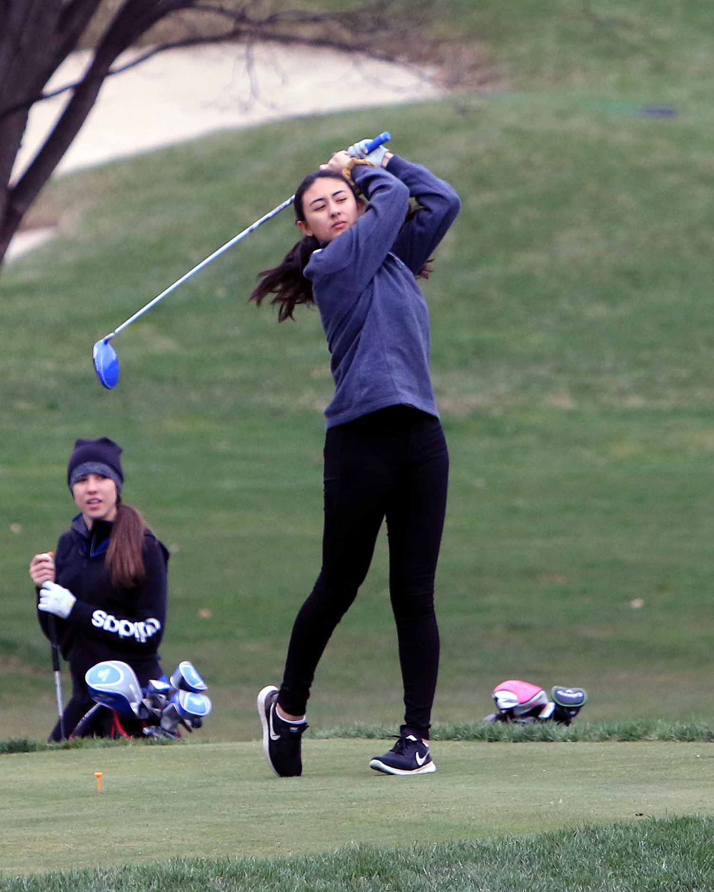 girls-golf